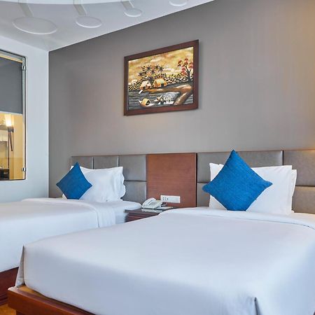 Kin Hotel Thi Sach Хошимин Экстерьер фото