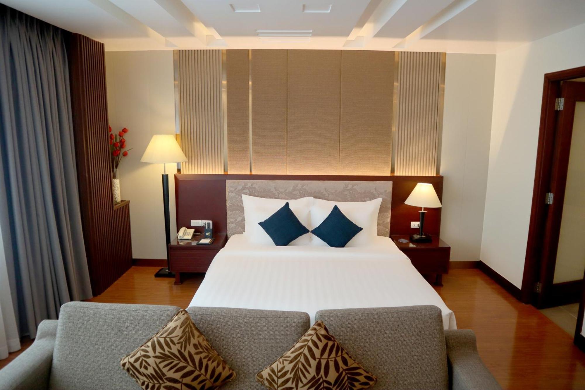 Kin Hotel Thi Sach Хошимин Экстерьер фото