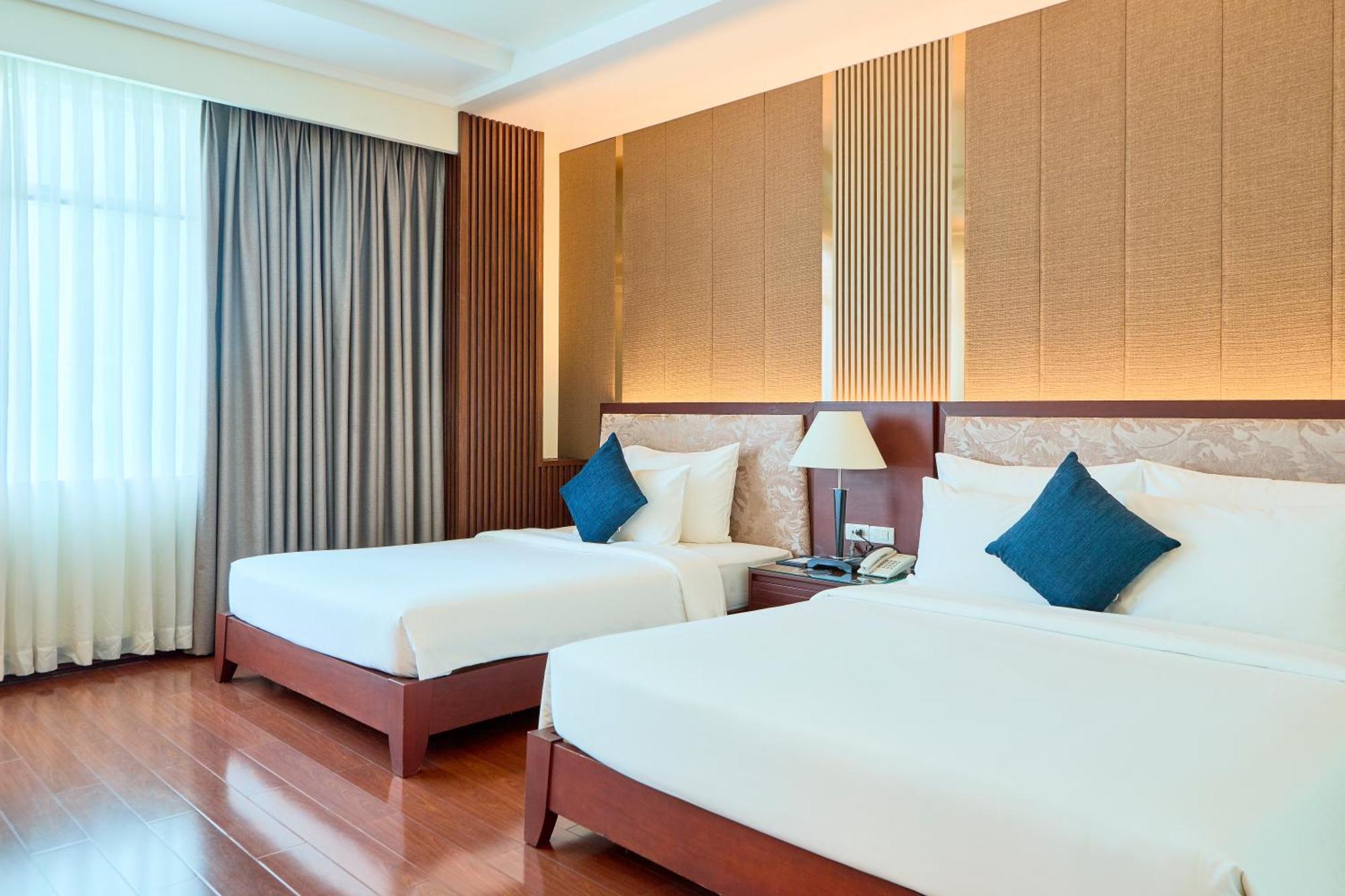 Kin Hotel Thi Sach Хошимин Экстерьер фото