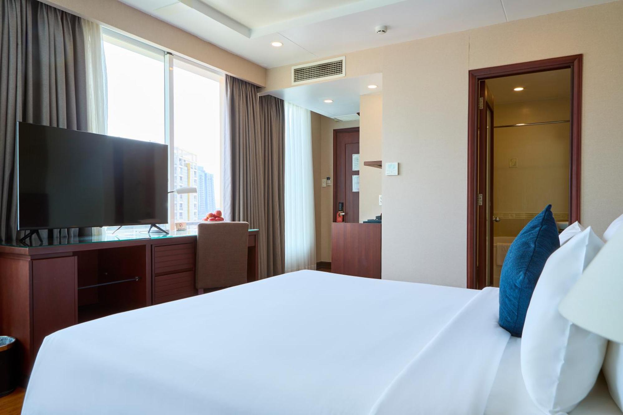 Kin Hotel Thi Sach Хошимин Экстерьер фото