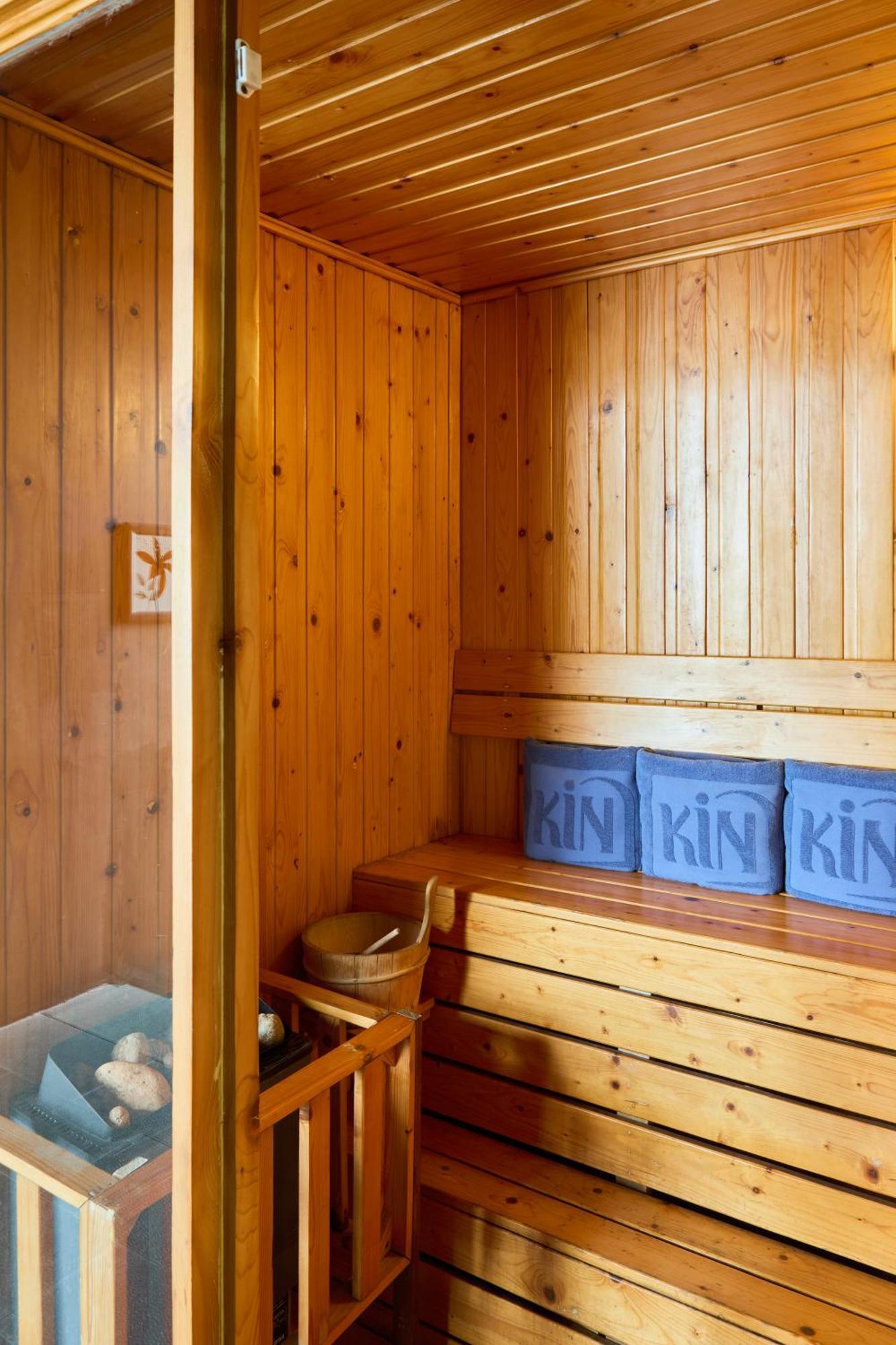 Kin Hotel Thi Sach Хошимин Экстерьер фото