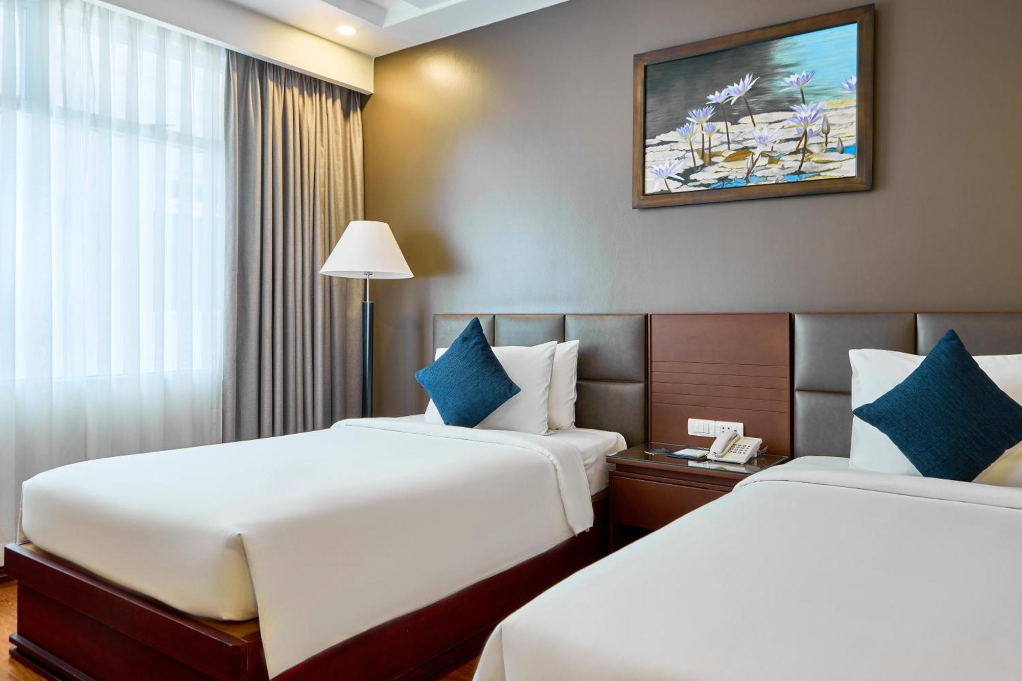 Kin Hotel Thi Sach Хошимин Экстерьер фото