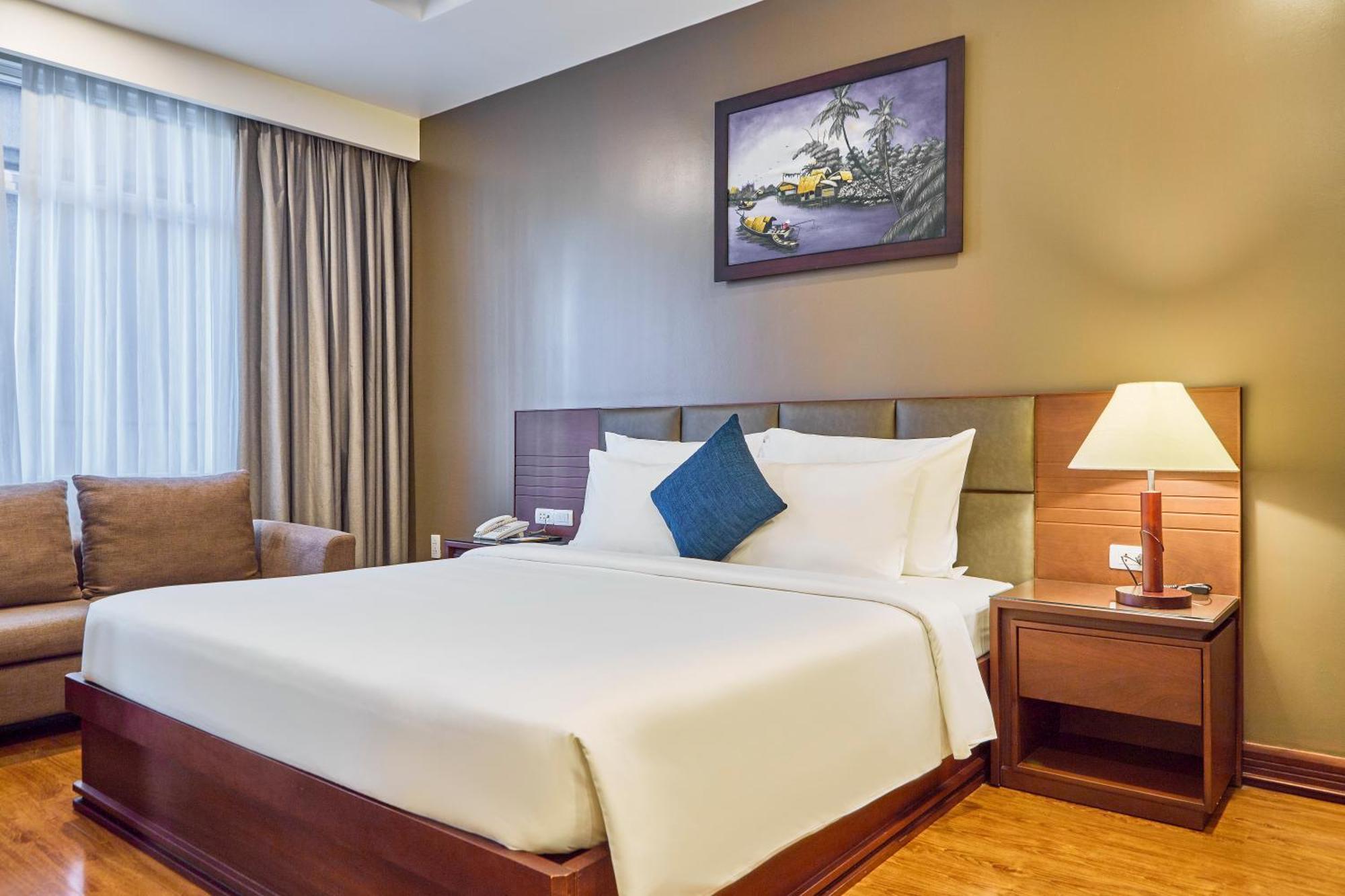 Kin Hotel Thi Sach Хошимин Экстерьер фото